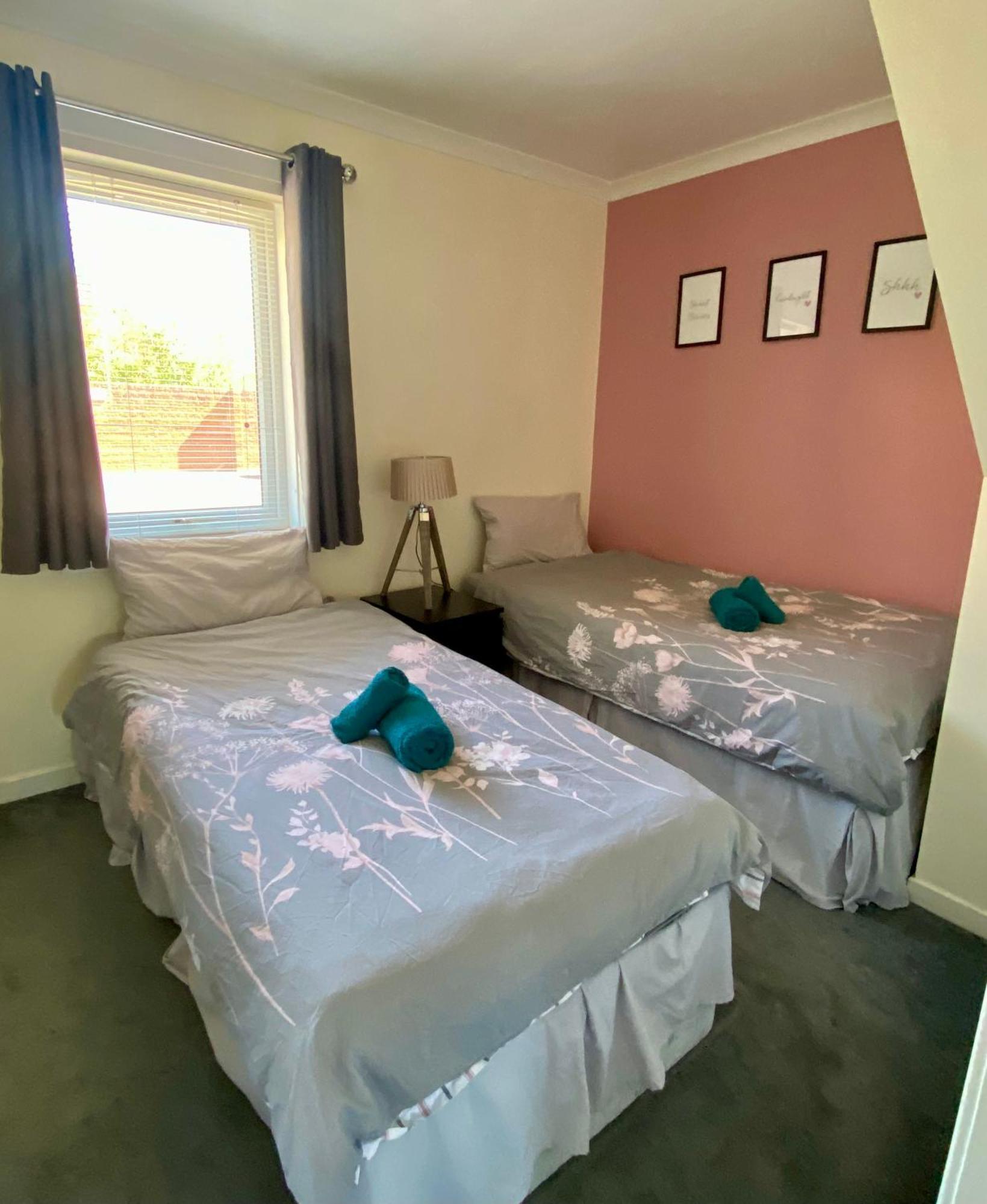 Cosy Cottage With Free Parking Close To Airport EDI Kültér fotó